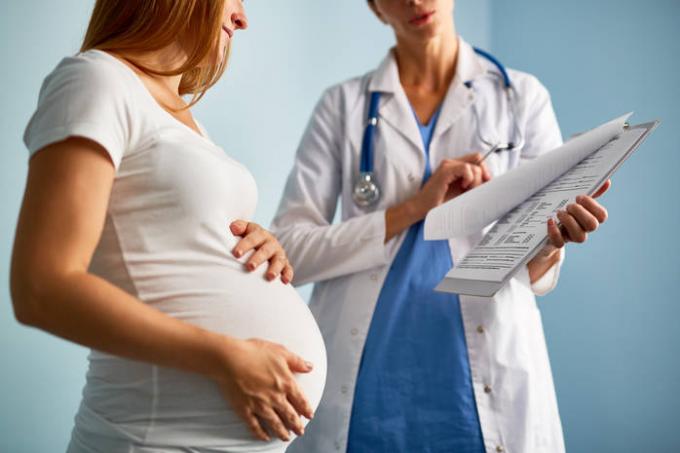 Los embarazos peligrosos de los hombres mayores de 35 años de investigación: científicos