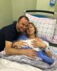 "El mundo entero se detuvo": la joven esposa de Viktor Pavlik dio a luz a un hijo