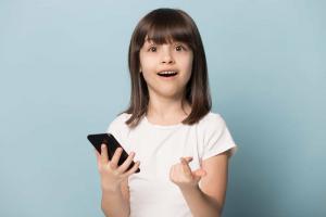 Un niño quiere un iPhone: que hacer: 10 pros y contras