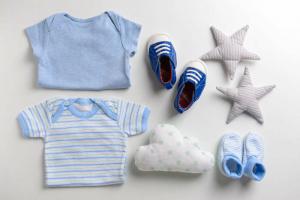 Cómo elegir ropa para un recién nacido.