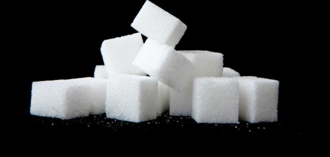 El azúcar refinado - azúcar refinada