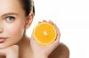 Como cosméticos con la vitamina C afecta a la piel