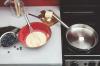 Receta de panqueques fragantes con bayas paso a paso: como cocinar en 10 minutos