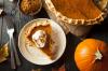 Recetas de Halloween 2020: pastel suave con nueces y relleno de calabaza