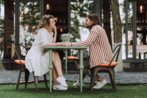 ¿Y si el marido está coqueteando con los compañeros de trabajo?