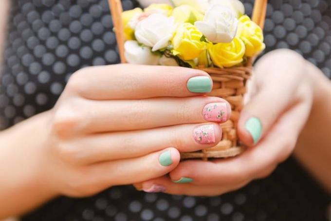 15 Ideas de moda de primavera manicura uñas cortas: Tendencias 2019